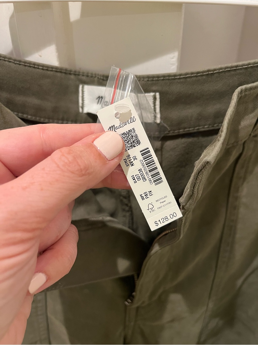 NWT Madewell darted barrel leg utility pant in faded ivy green - Picture 4 of 8